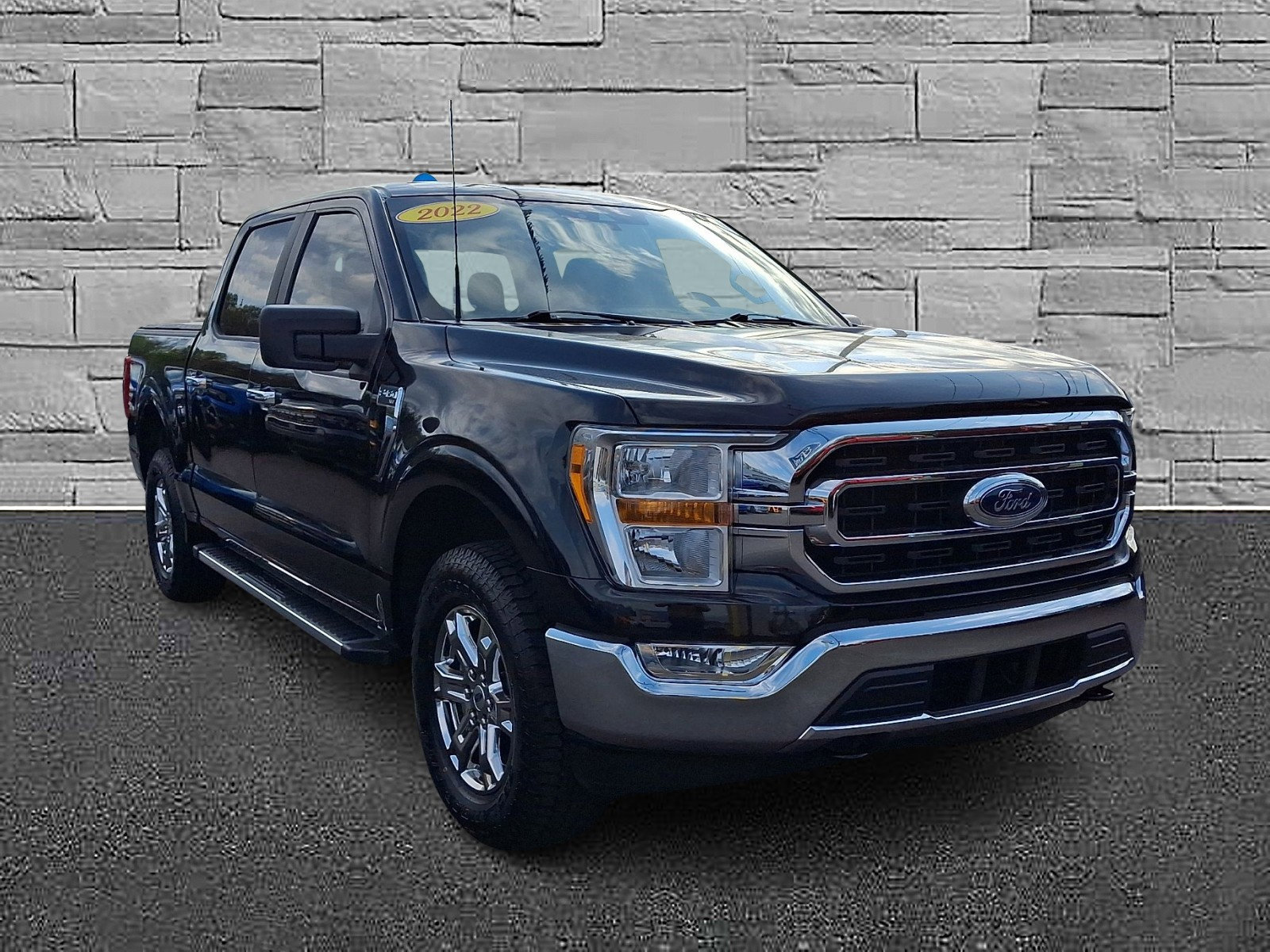 Certified 2022 Ford F150 XLT w/ XTR Package AWD/4WD image 2