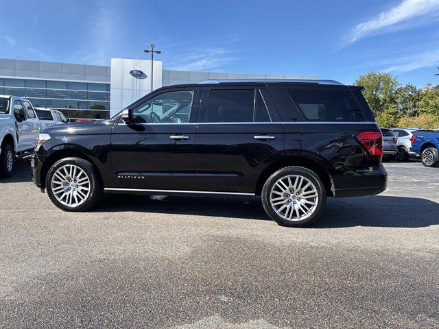 Certified 2022 Ford Expedition Platinum image 4