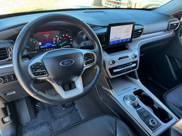Certified 2023 Ford Explorer XLT w/ Equipment Group 202A AWD/4WD image 11