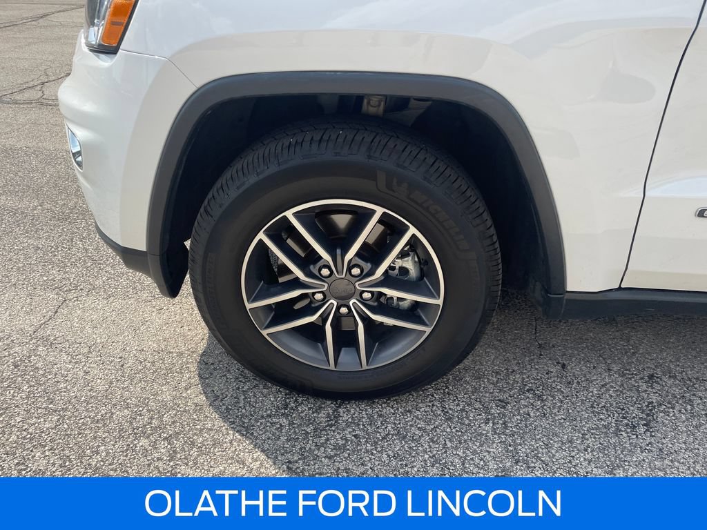 Used 2022 Jeep Grand Cherokee Limited AWD/4WD image 30