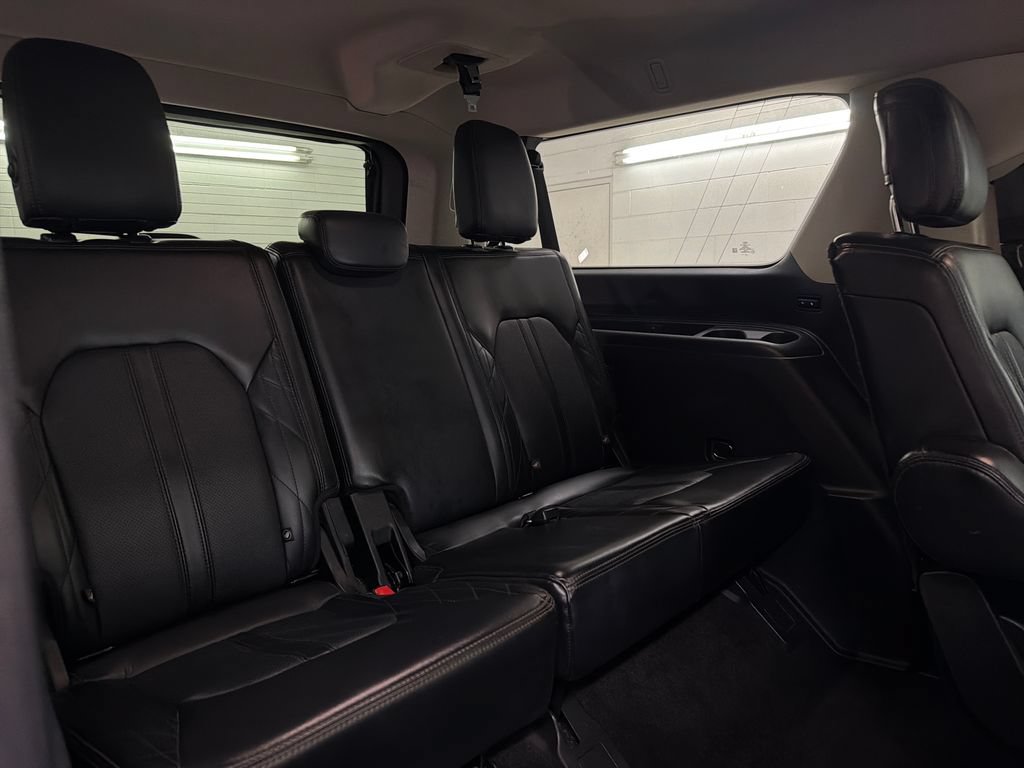 Certified 2020 Ford Expedition Max Platinum RWD image 32