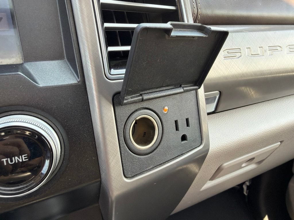 Certified 2019 Ford F350 Limited AWD/4WD image 40