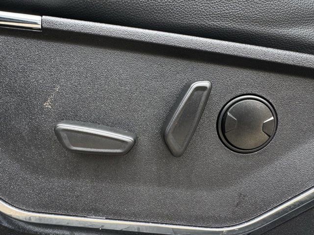 Certified 2024 Ford F250 Lariat w/ Black Appearance Package image 30