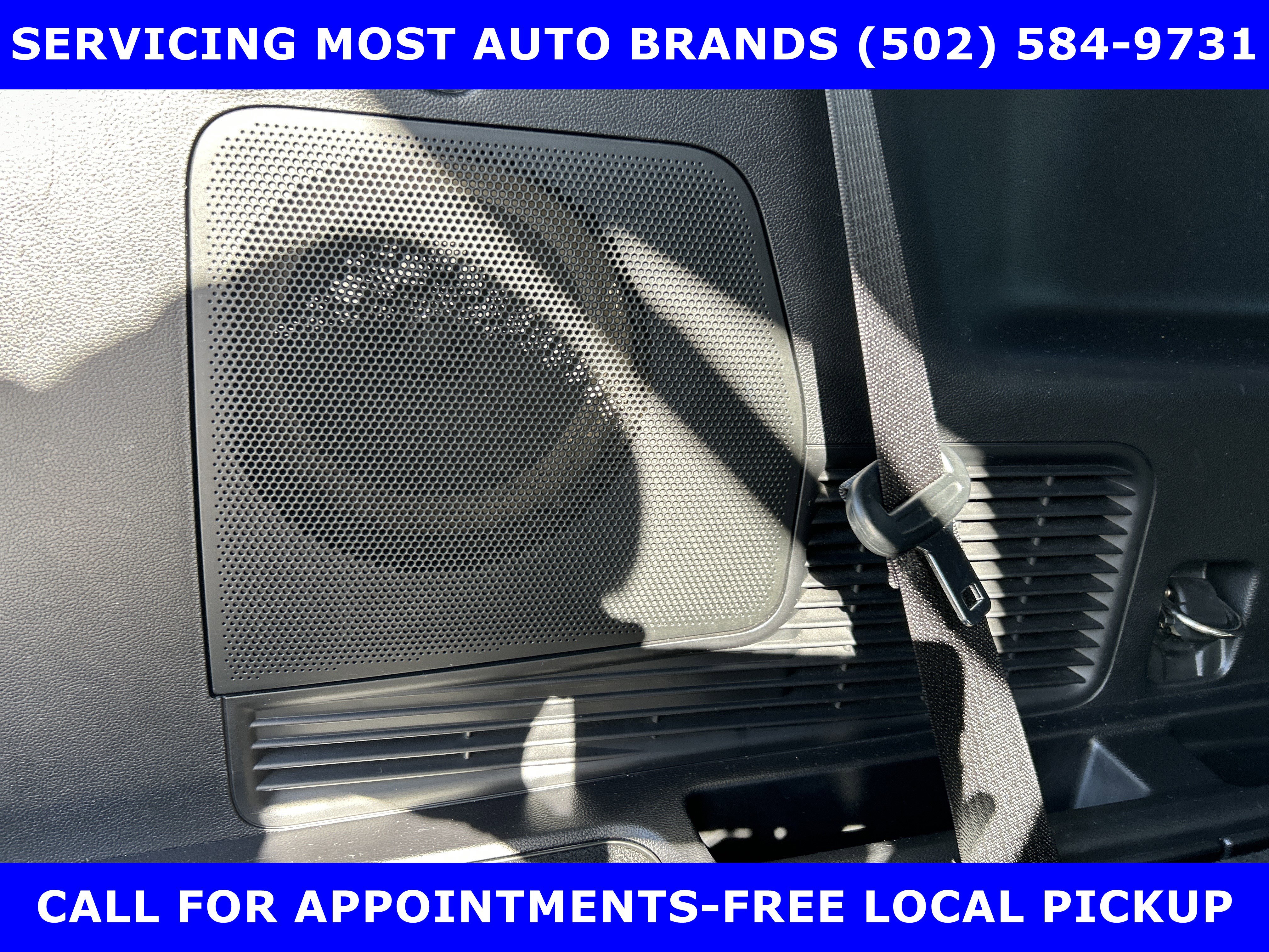 Certified 2022 Ford Explorer Limited w/ Equipment Group 301A image 17