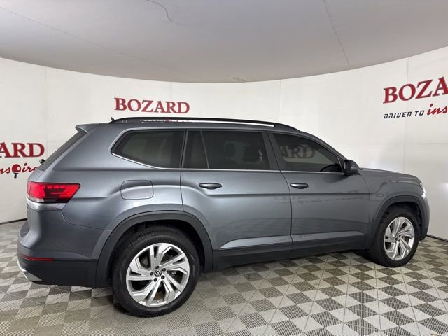 Used 2023 Volkswagen Atlas SE w/ Panoramic Sunroof Package image 9