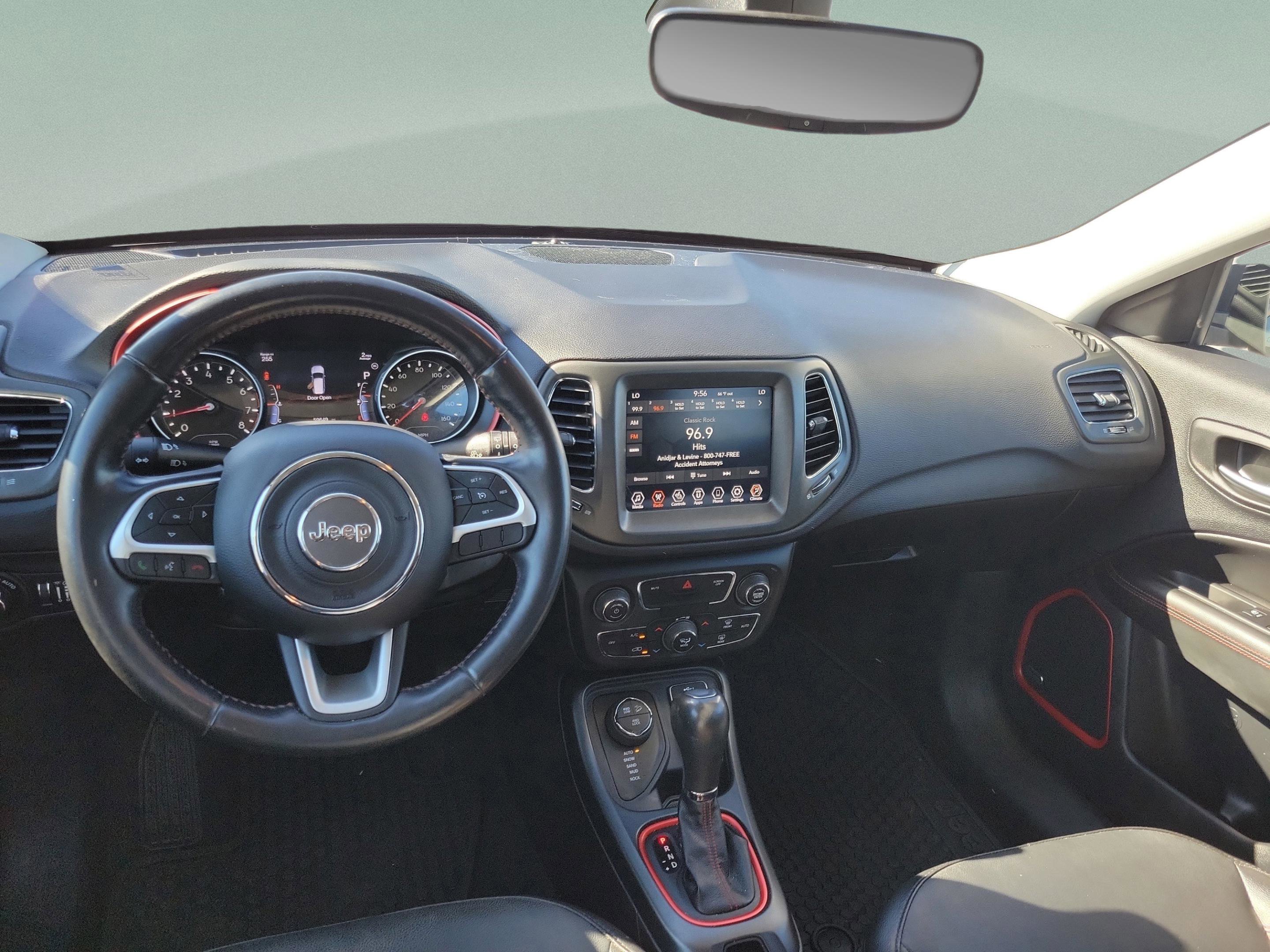 Used 2020 Jeep Compass Trailhawk w/ Leather Interior Group image 17