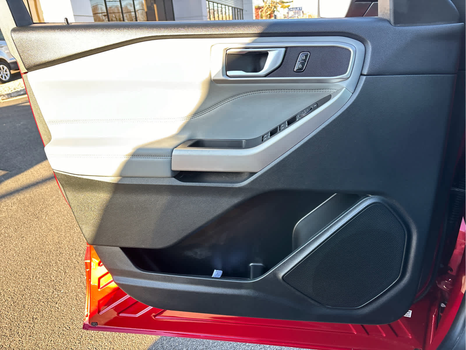 Certified 2023 Ford Explorer XLT w/ Equipment Group 202A image 27