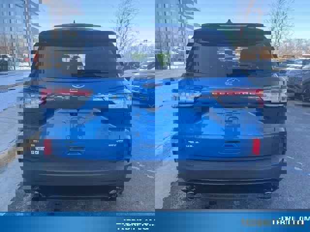 Certified 2021 Ford Escape SE w/ SE Sport Appearance Package image 4