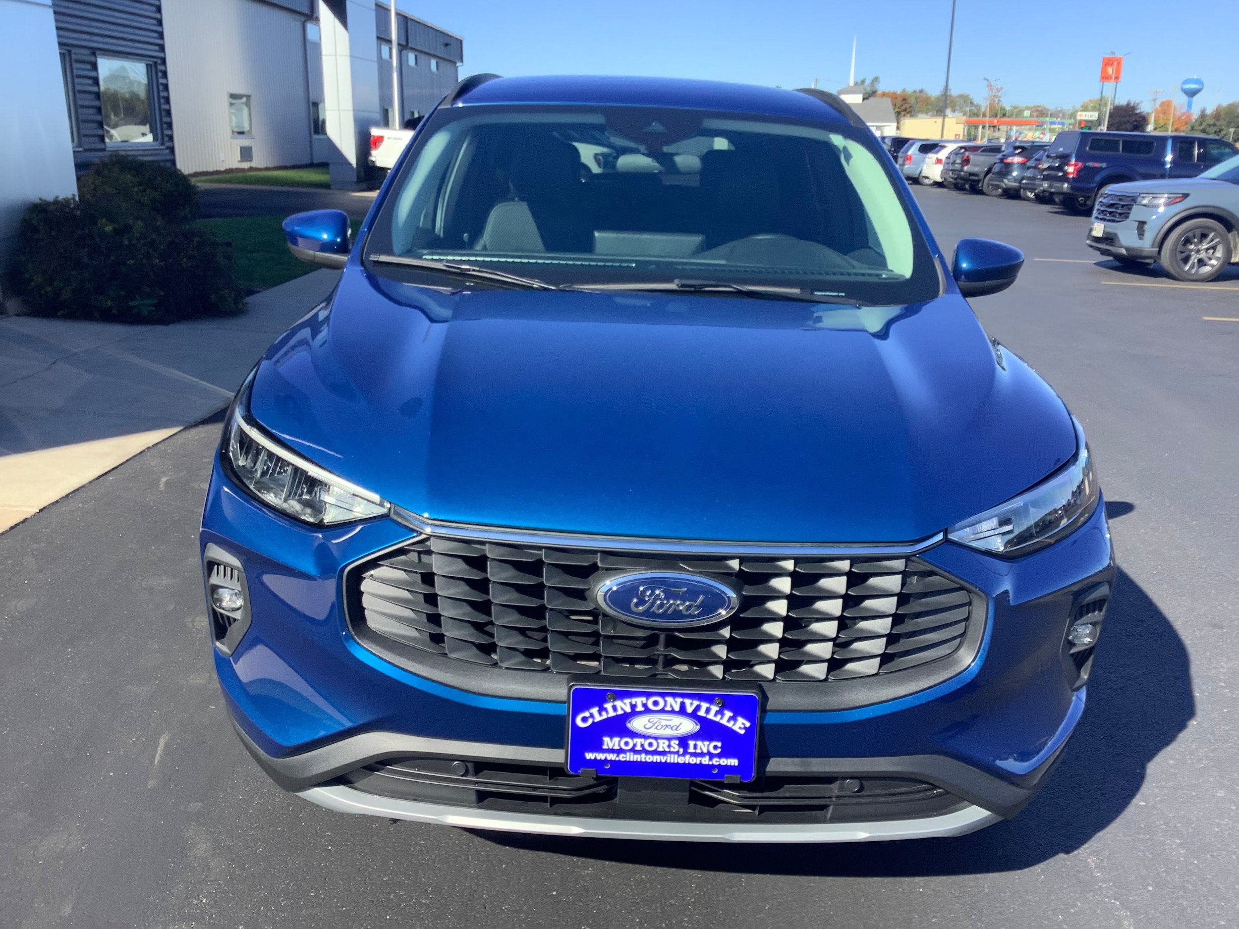 Certified 2023 Ford Escape SE FWD image 3