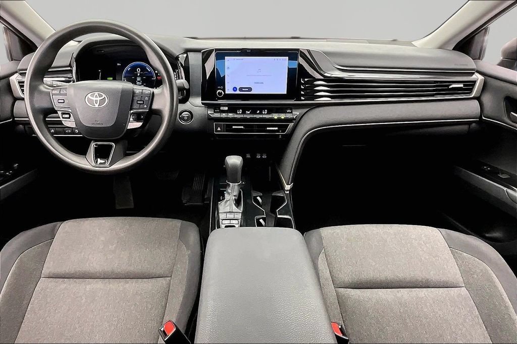 Used 2025 Toyota Camry LE FWD image 16