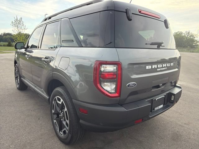 Certified 2022 Ford Bronco Sport Outer Banks w/ Tech Package AWD/4WD image 12