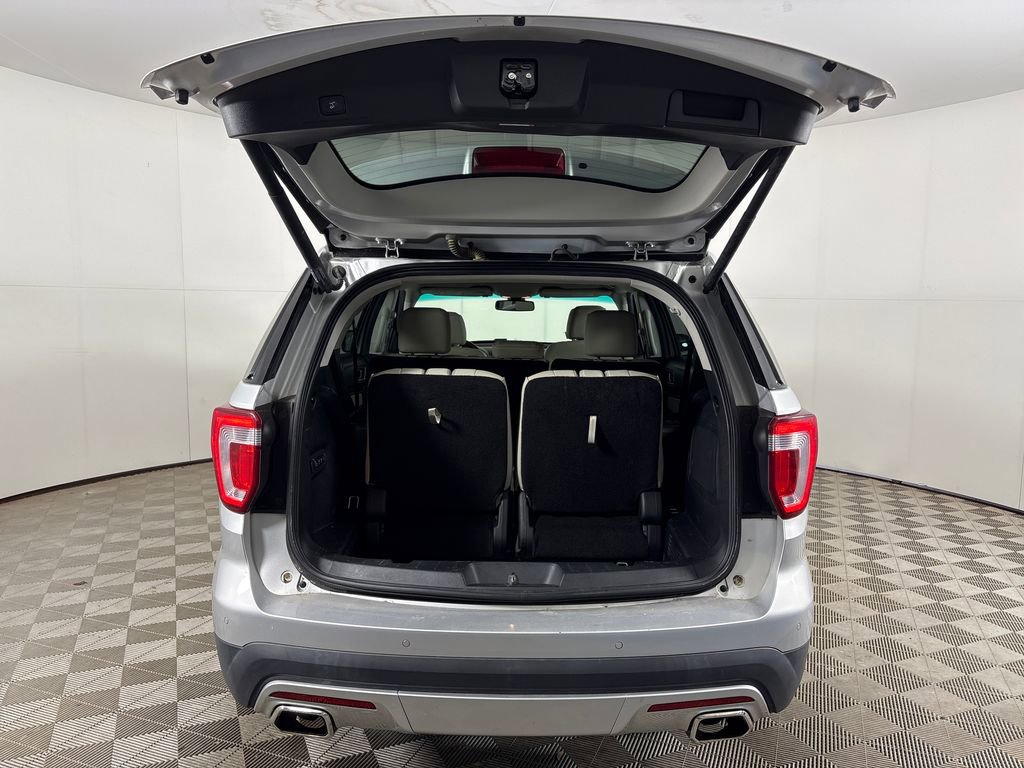 Certified 2017 Ford Explorer Platinum AWD/4WD image 30