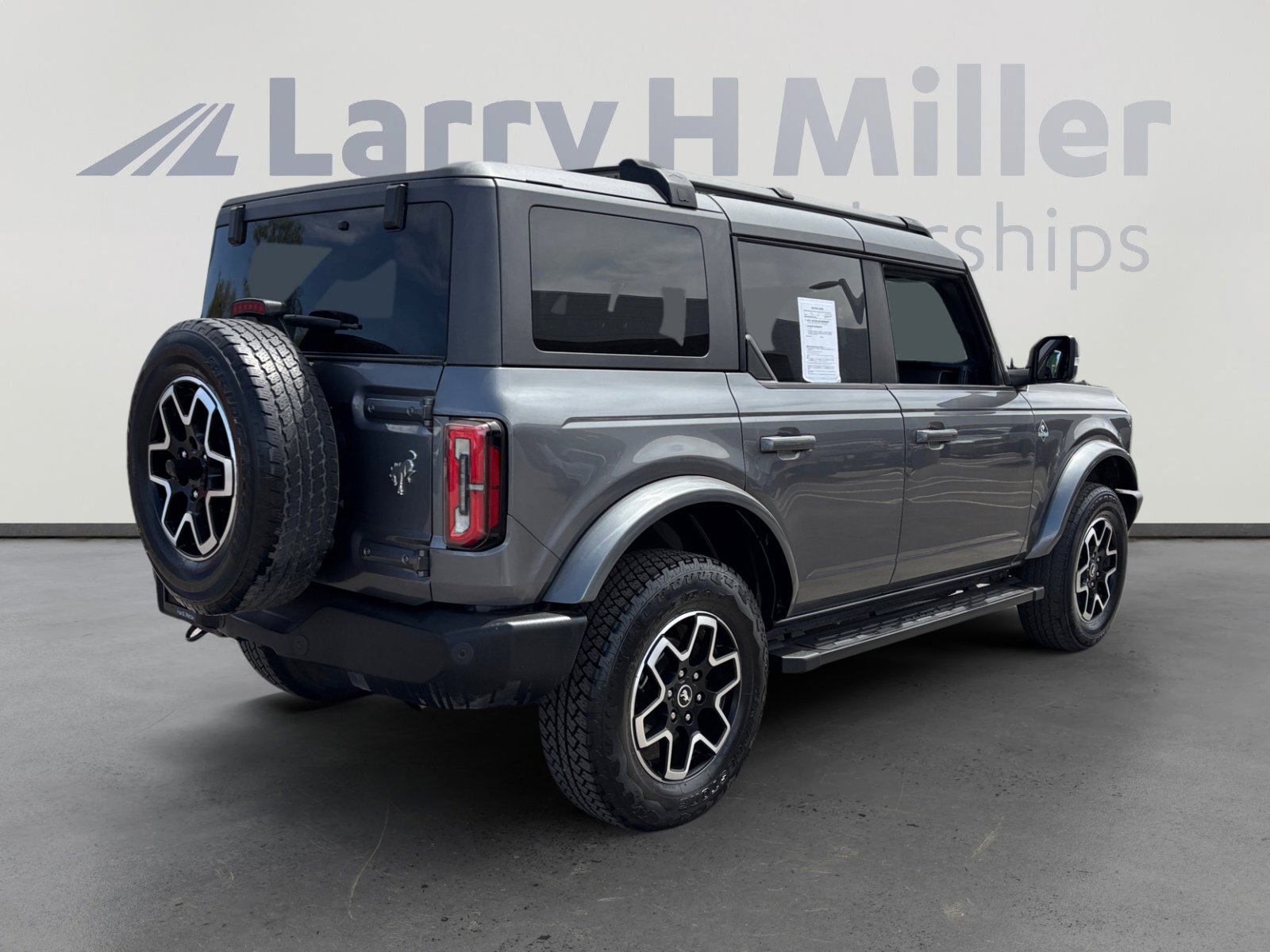 Certified 2023 Ford Bronco Outer Banks AWD/4WD image 5