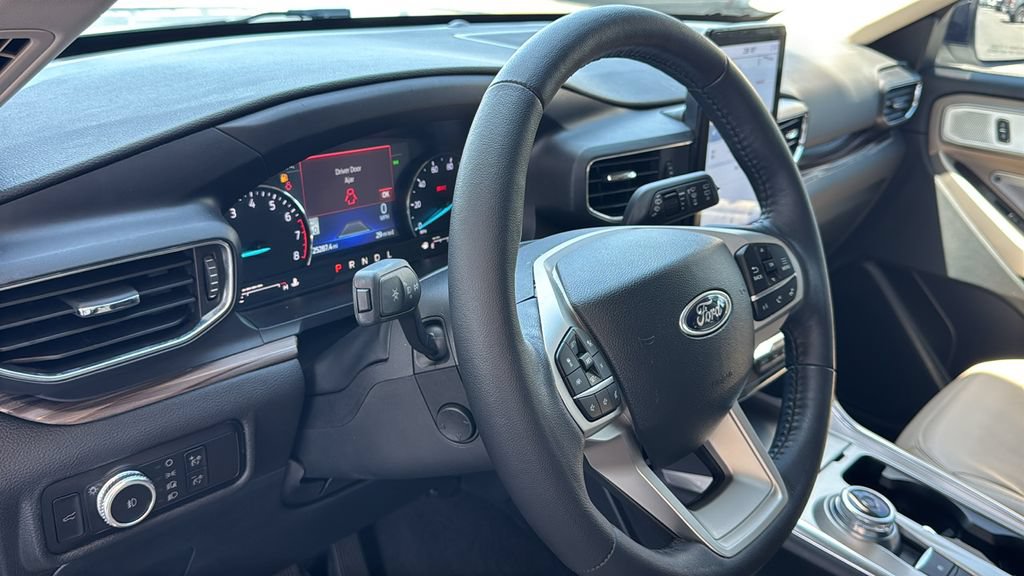 Certified 2023 Ford Explorer Limited w/ Limited Technology Package RWD image 21