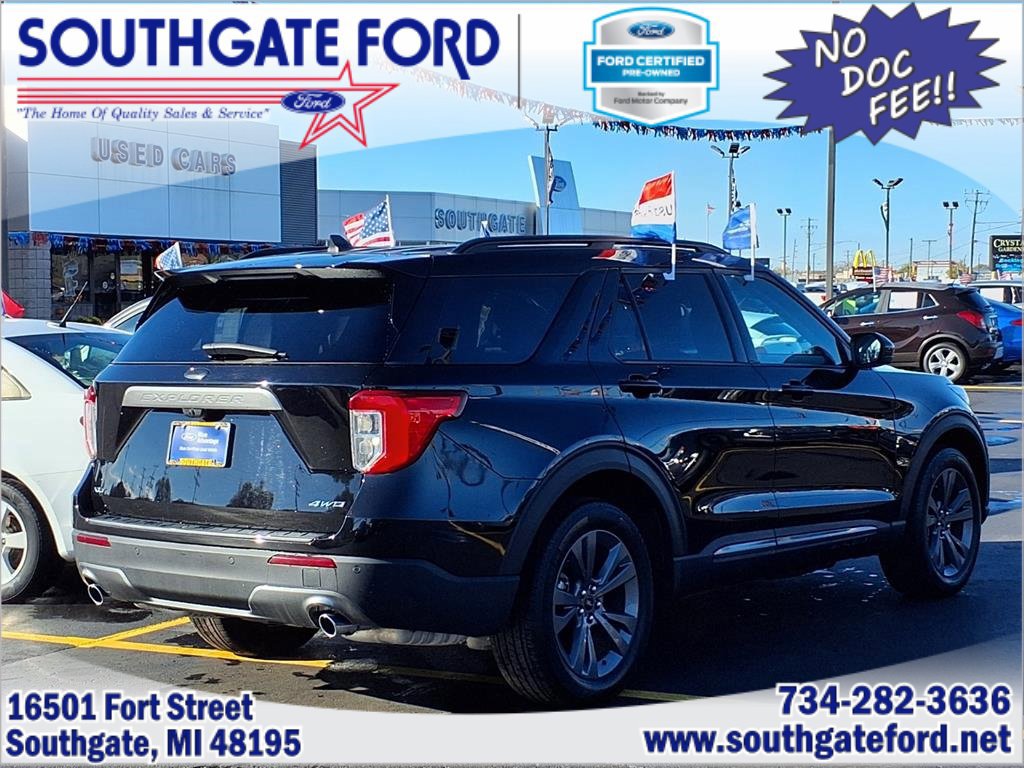 Certified 2023 Ford Explorer XLT w/ Equipment Group 202A image 3