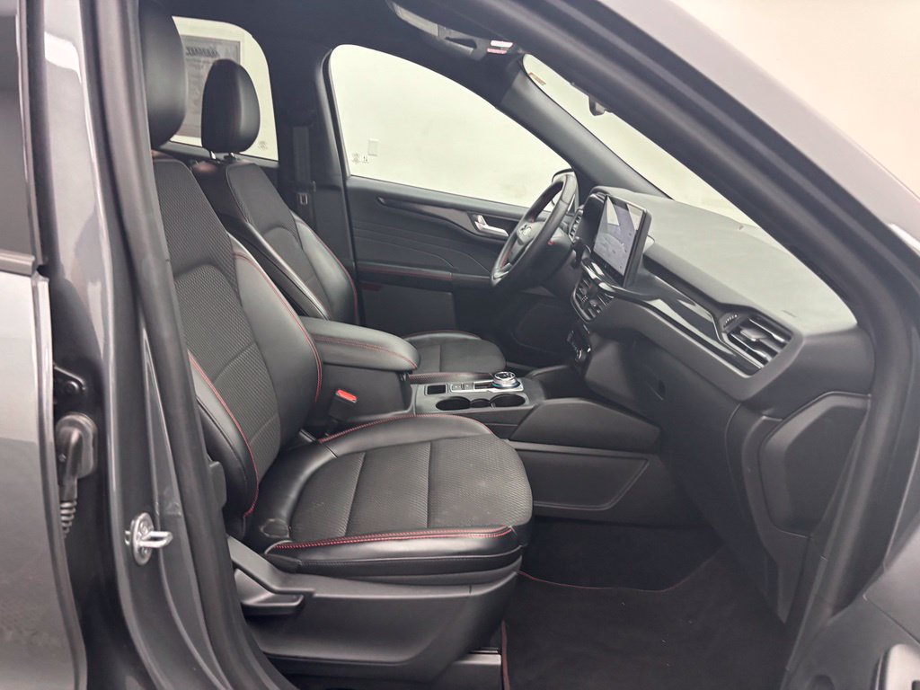 Certified 2023 Ford Escape ST-Line w/ Tech Pack #1 AWD/4WD image 30