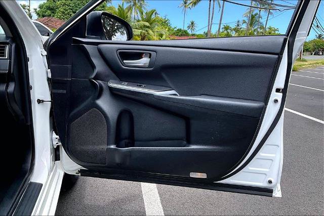 Used 2017 Toyota Camry XLE FWD image 19