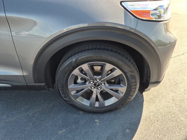 Certified 2023 Ford Explorer XLT w/ Equipment Group 202A RWD image 11