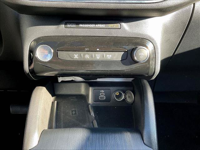 Certified 2025 Ford Escape Platinum AWD/4WD image 17