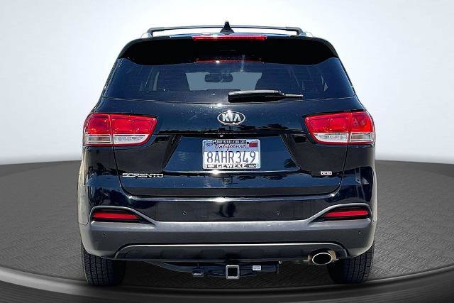Used 2017 Kia Sorento AWD w/ LX Convenience Package image 4