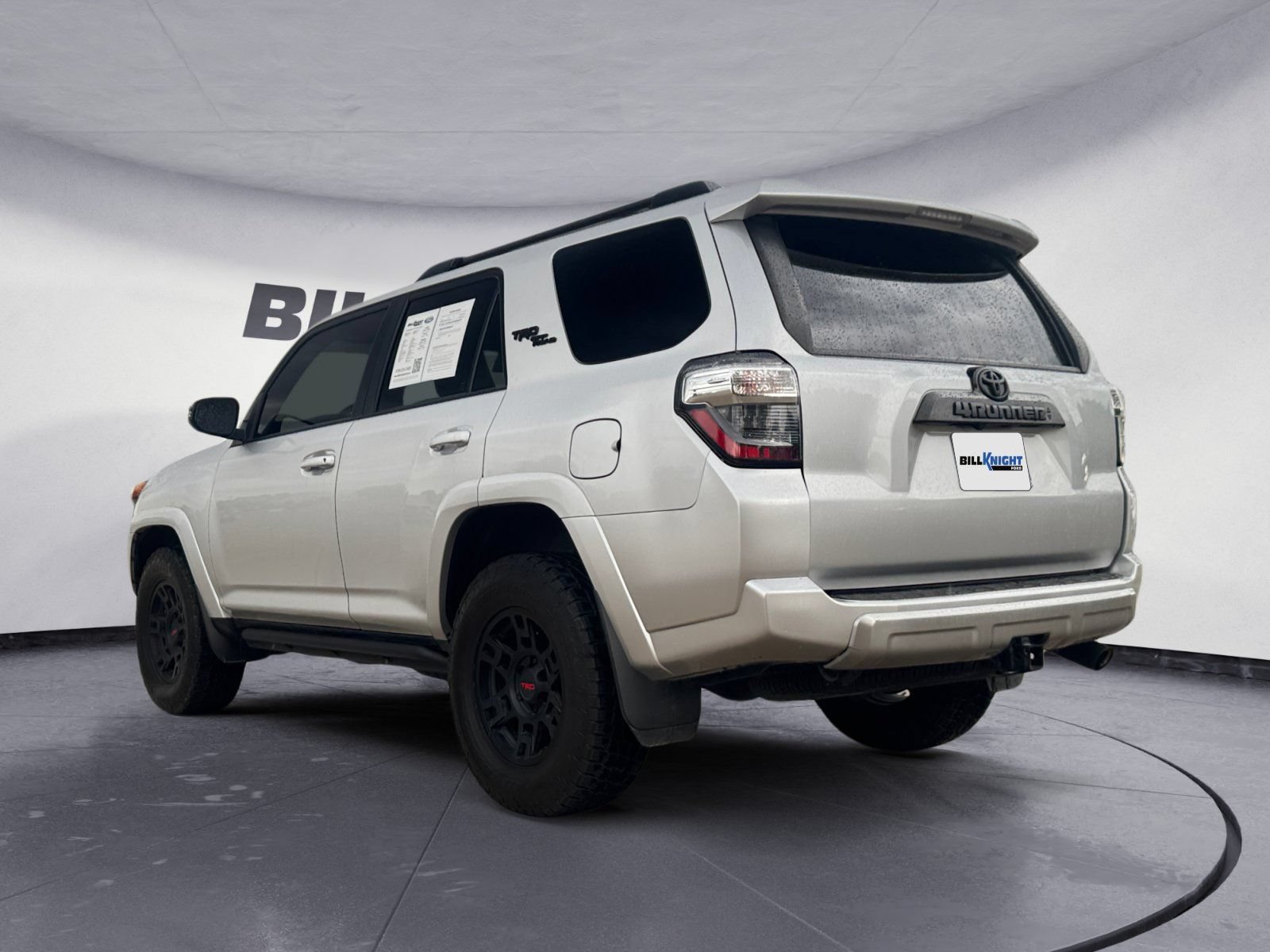 Used 2023 Toyota 4Runner TRD Off-Road Premium w/ Off Road Premium Plus Package AWD/4WD image 3