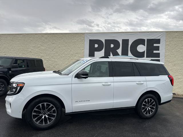 Certified 2025 Ford Expedition Platinum AWD/4WD image 2