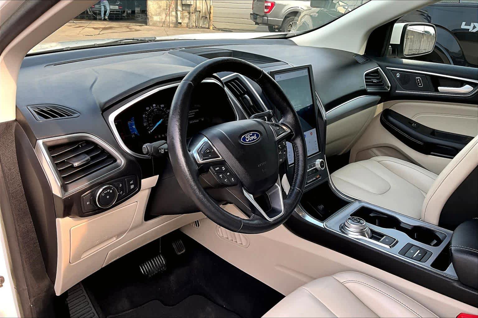 Certified 2021 Ford Edge Titanium FWD image 18