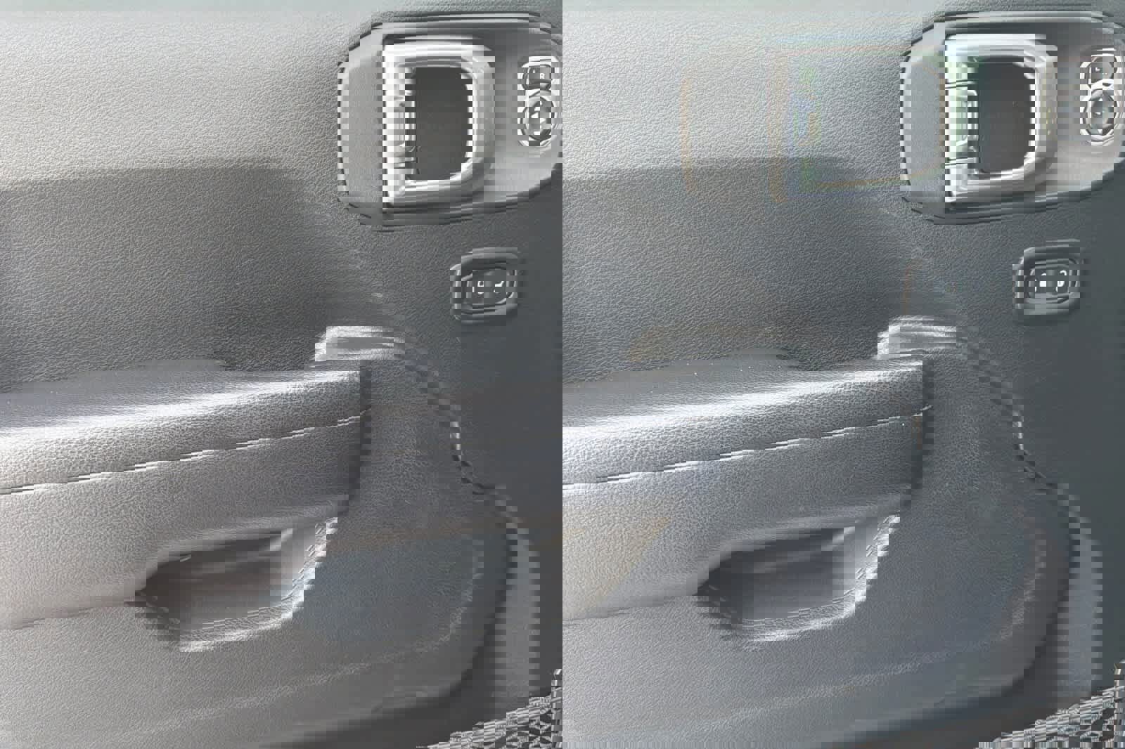 Used 2018 Jeep Wrangler Unlimited Sport S image 12