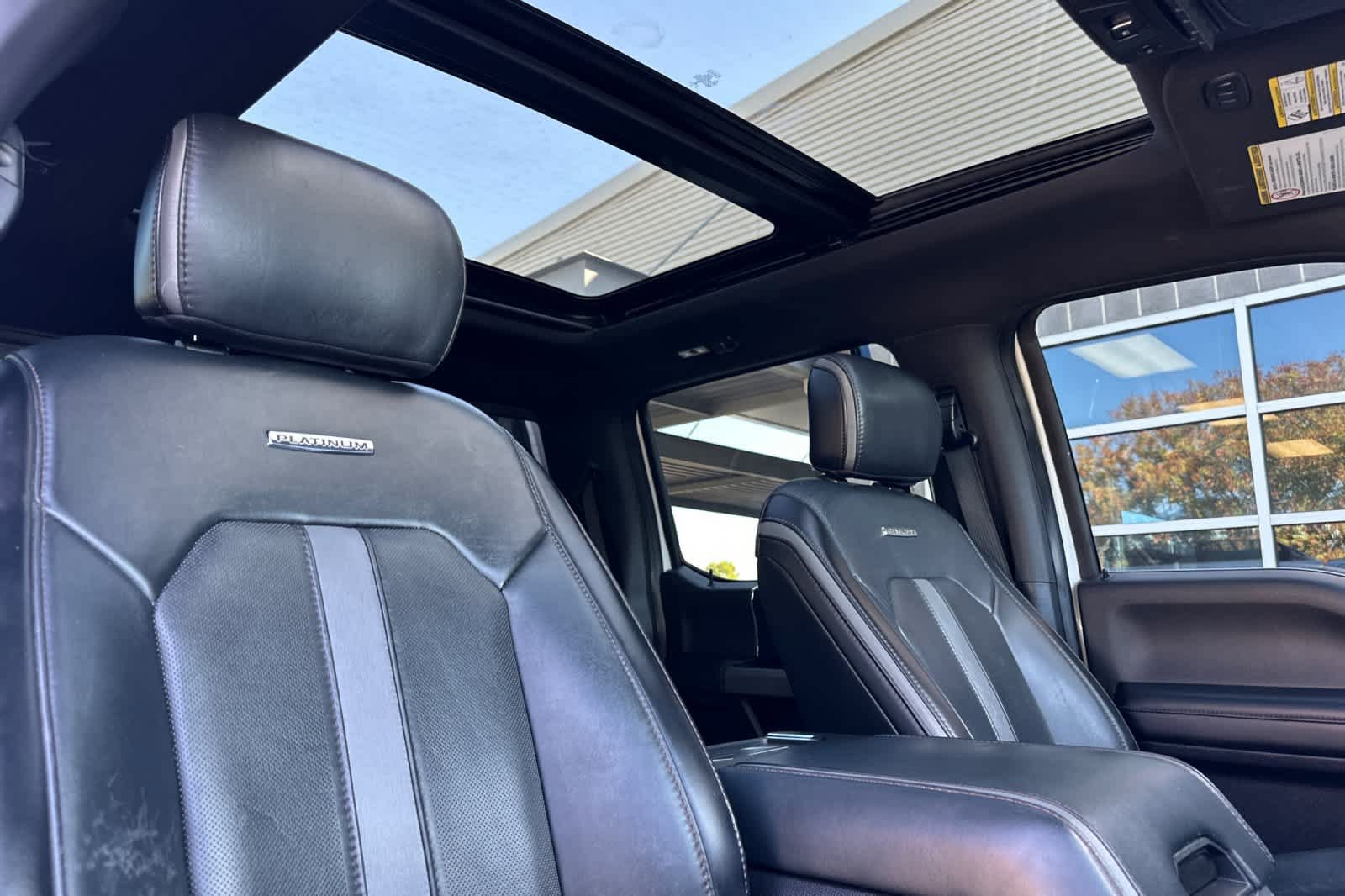 Certified 2019 Ford F350 Platinum w/ Platinum Ultimate Package AWD/4WD image 16