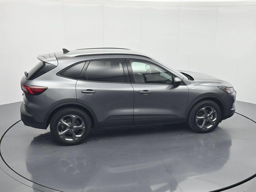 Certified 2025 Ford Escape ST-Line AWD/4WD image 31