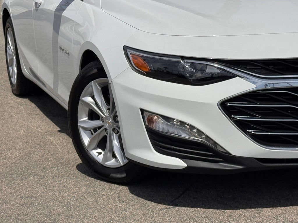 Used 2023 Chevrolet Malibu LT FWD image 4