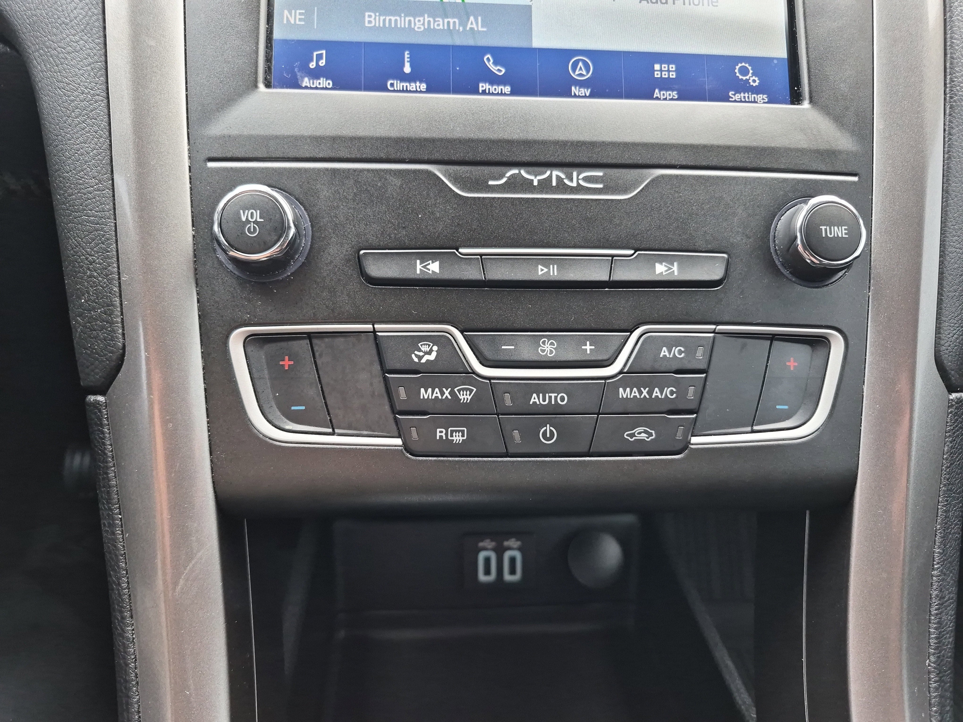 Certified 2020 Ford Fusion SE image 29