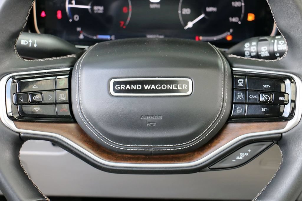 Used 2023 Jeep Grand Wagoneer Series II AWD/4WD image 27