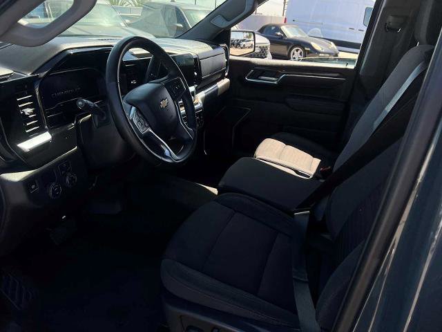 Used 2025 Chevrolet Silverado 1500 LT image 12