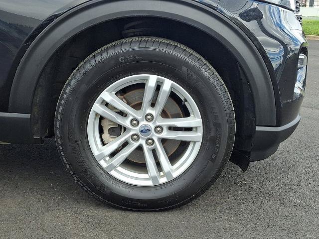 Certified 2023 Ford Explorer XLT w/ Equipment Group 202A AWD/4WD image 8