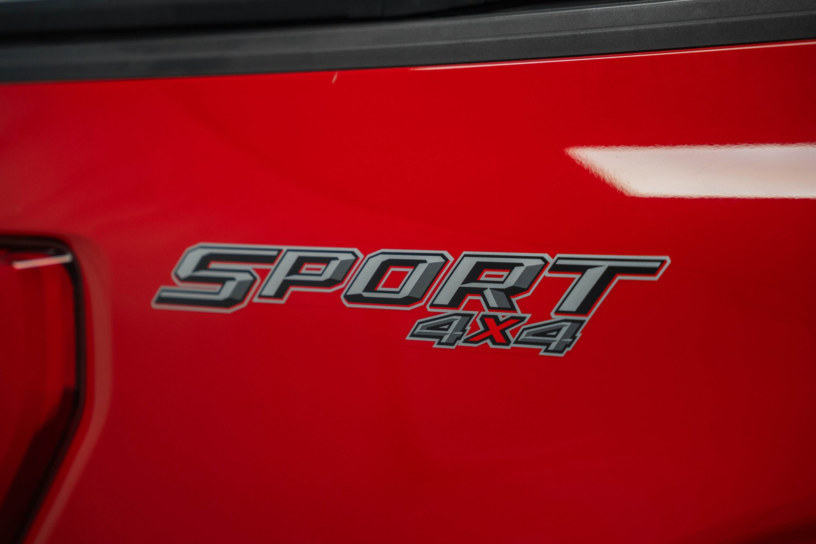 Certified 2022 Ford F150 Lariat w/ Equipment Group 502A High image 25