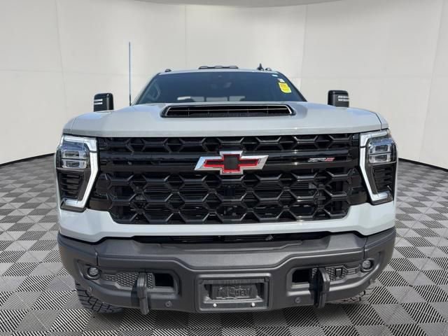 Used 2025 Chevrolet Silverado 2500 ZR2 w/ ZR2 Bison Edition image 11