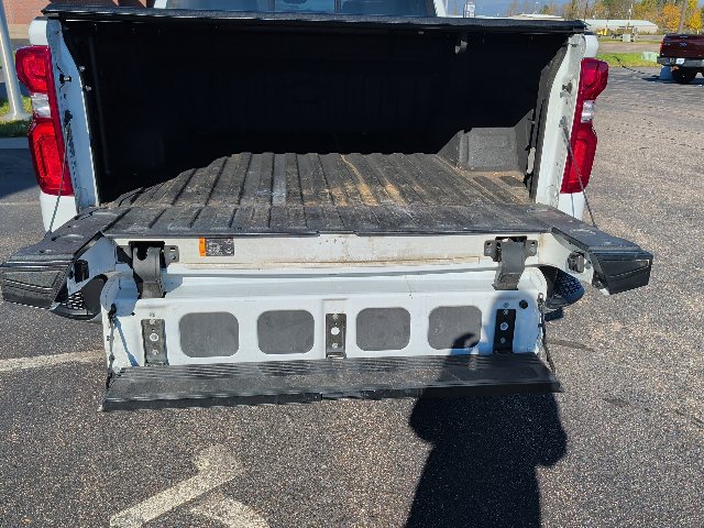 Used 2023 Chevrolet Silverado 1500 LTZ w/ Technology Package AWD/4WD image 12