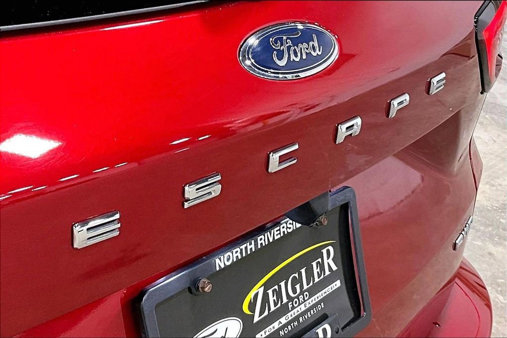 Certified 2023 Ford Escape ST-Line w/ Tech Pack #1 image 8