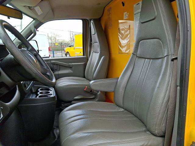 Used 2021 GMC Savana 3500 w/ Power Convenience Package RWD image 12