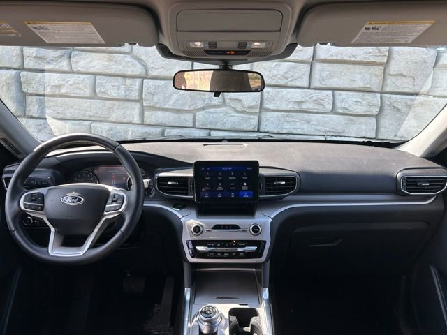 Certified 2023 Ford Explorer XLT w/ Equipment Group 202A AWD/4WD image 10