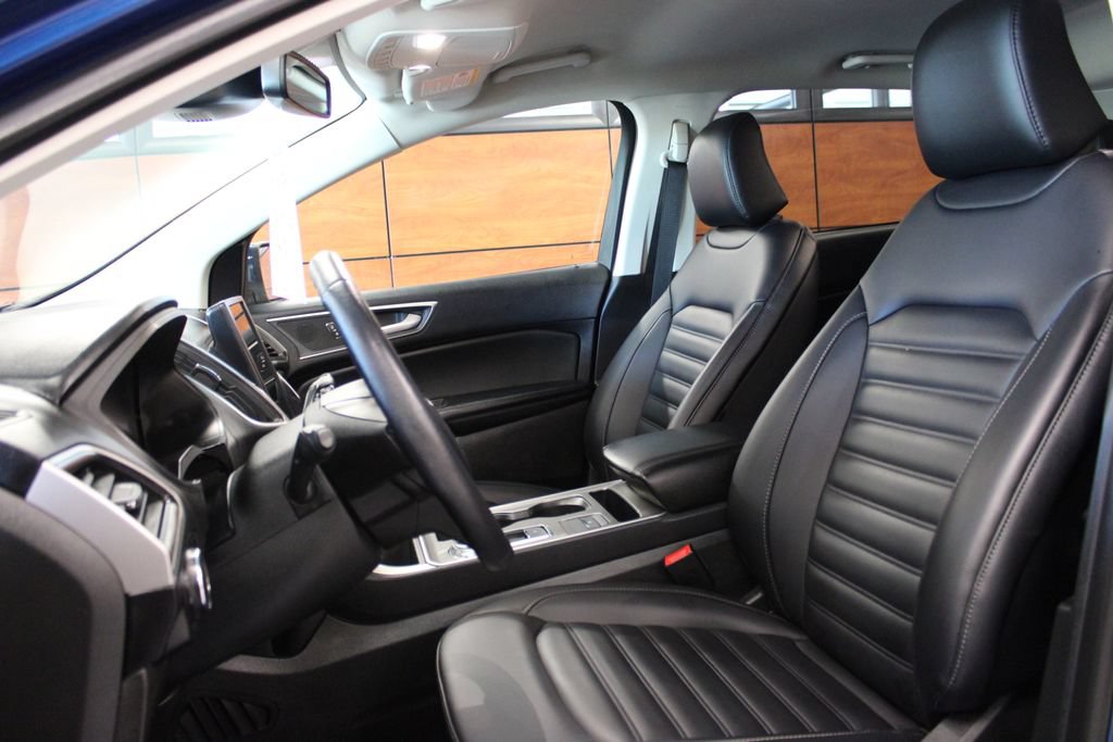 Certified 2024 Ford Edge SEL w/ Convenience Package AWD/4WD image 17