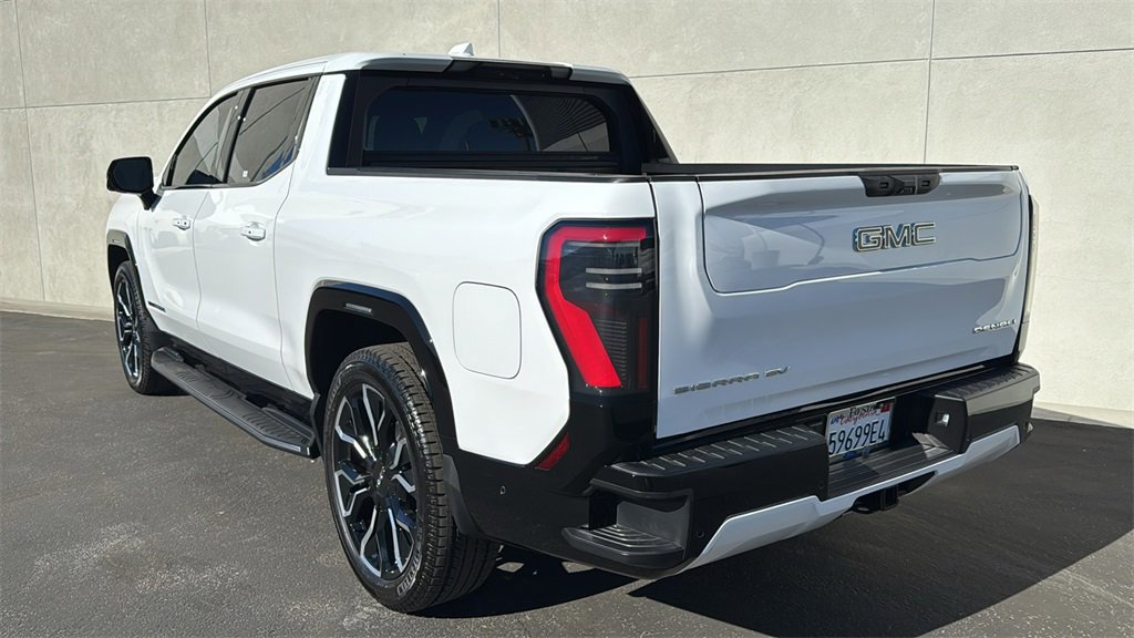 Used 2025 GMC Sierra EV Denali image 3