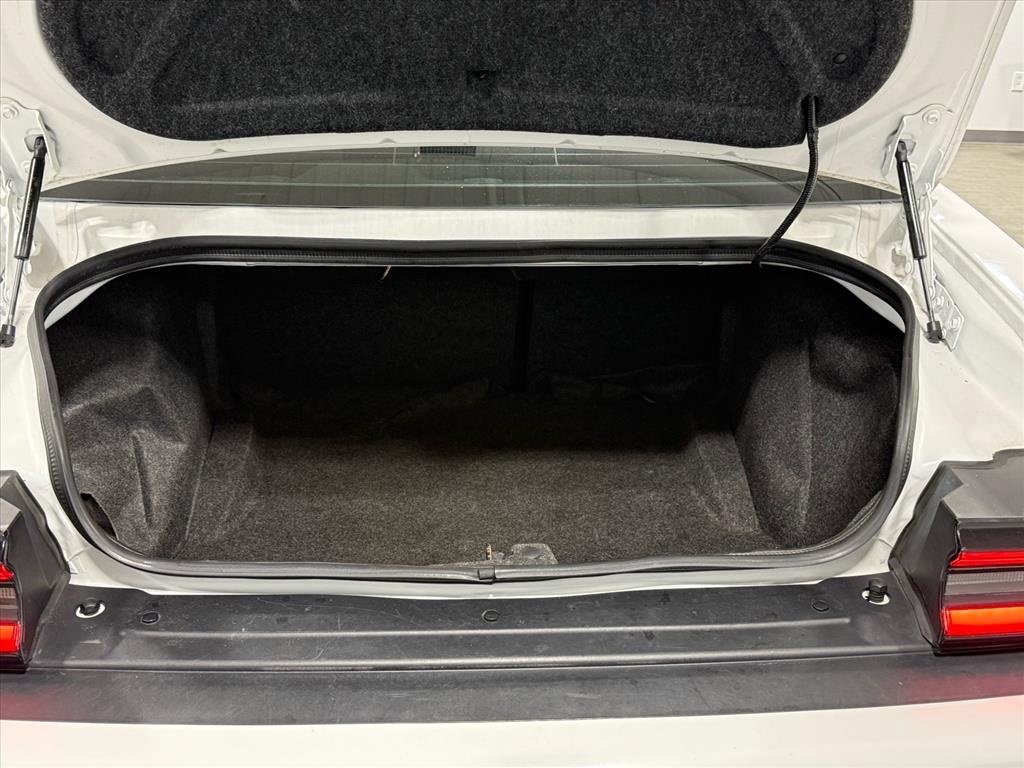 Used 2020 Dodge Challenger R/T image 15