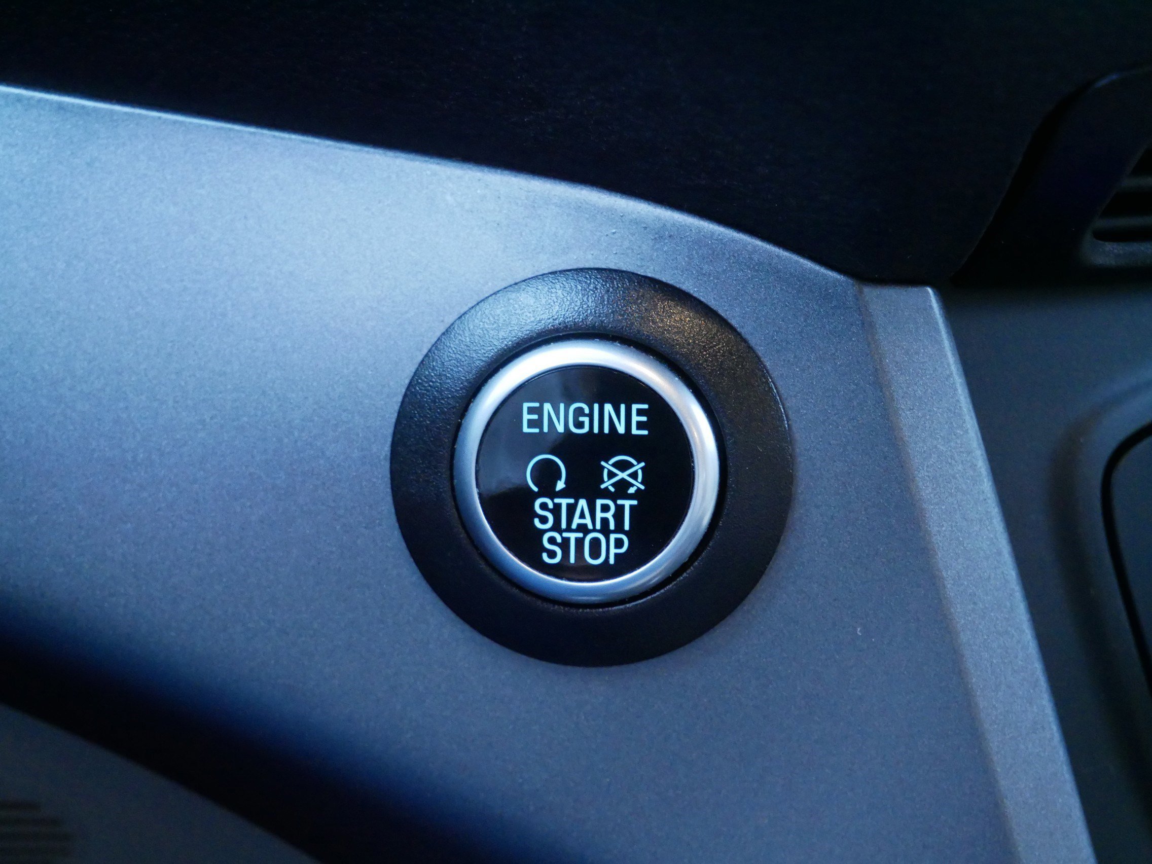 Certified 2019 Ford Escape SE image 33