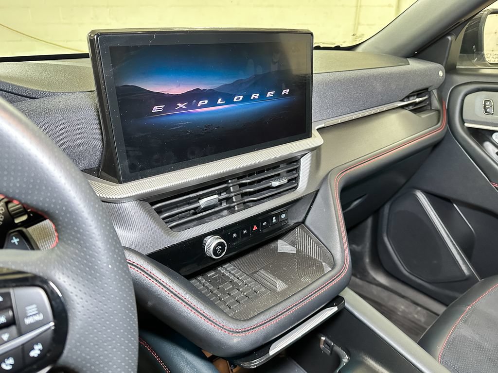 Certified 2025 Ford Explorer ST AWD/4WD image 45