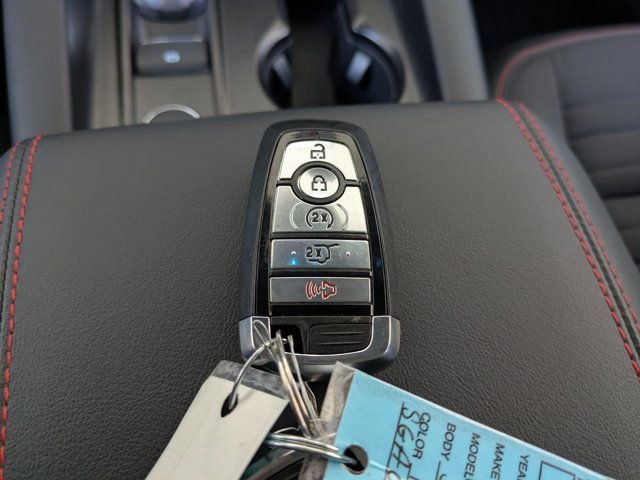 Certified 2025 Ford Explorer ST-Line w/ Premium Package image 33