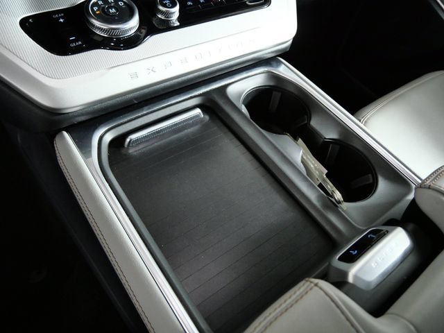 Certified 2025 Ford Expedition Active AWD/4WD image 22