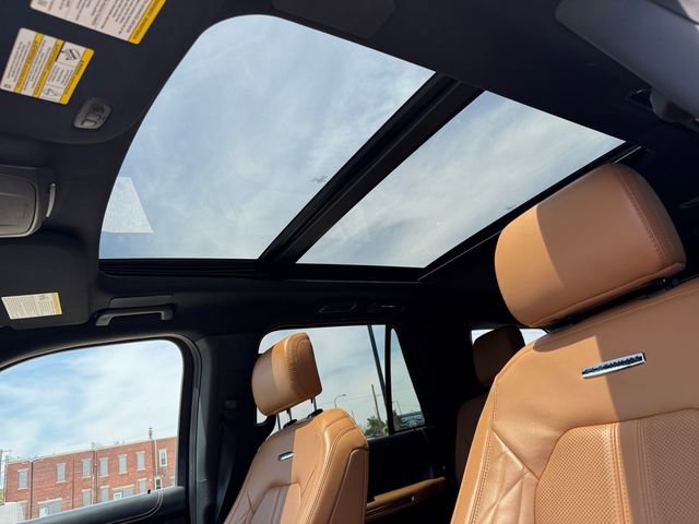 Certified 2023 Ford Expedition Platinum AWD/4WD image 21