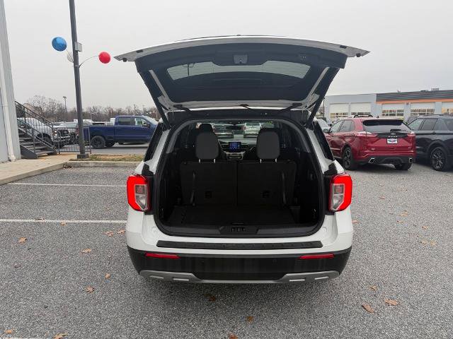 Certified 2023 Ford Explorer XLT w/ Equipment Group 202A image 9